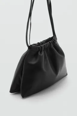 Bolso cuero estilo saco de Mango en Bolsos y Carteras para argentina