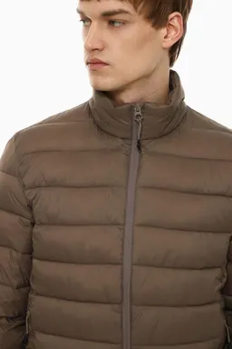 Campera acolchada liviana de Lefties en Abrigos y Camperas para argentina
