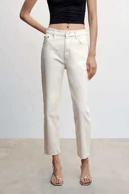 Jeans mom tiro alto de Mango en Pantalones para argentina