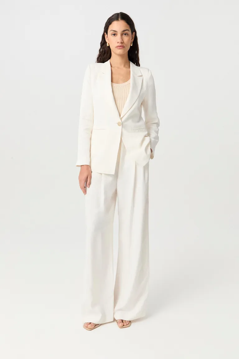 Blazer largo de corte entallado y manga larga en viscosa y lino de Markova en Blazers para argentina