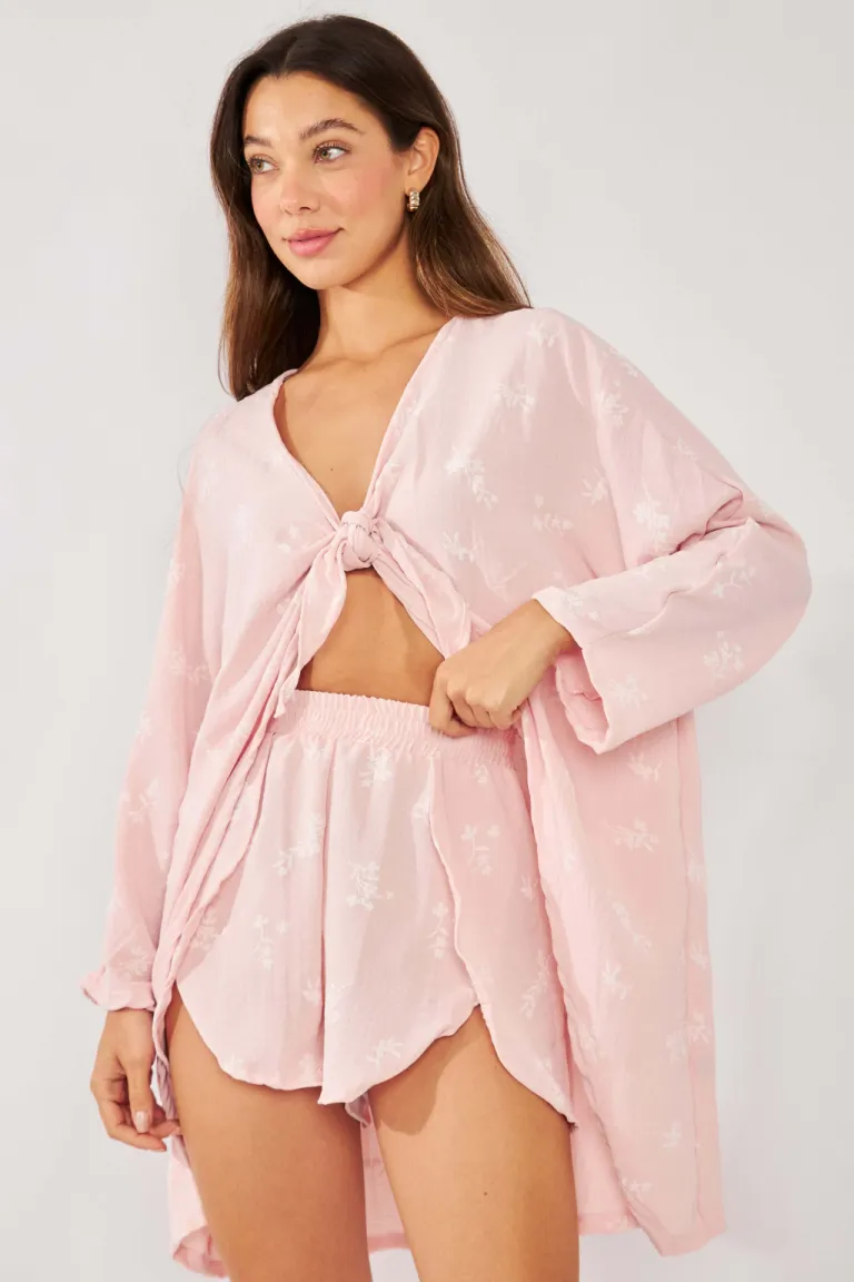 Short rosa con cintura ancha y tajo en el medio de Belle en Shorts para argentina