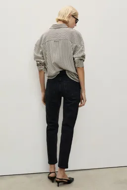 Jean newmom confort tiro alto de Mango en Pantalones para argentina