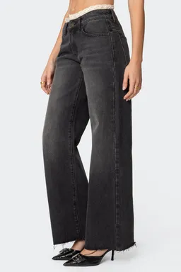 Jeans karli con detalle encaje de Edikted en Pantalones para argentina