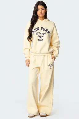 Pantalón buzo york champs de Edikted en Buzos y Sweaters para argentina