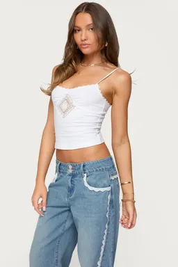 Musculosa morena con encaje de Edikted en Tops para argentina