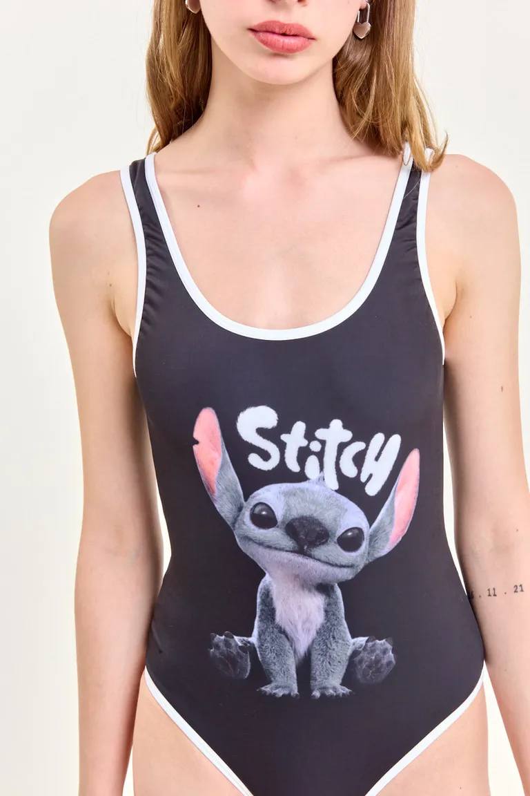 Traje de baño entero con estampa exclusiva del personaje Stitch de 47 Street en Swimwear y Beachwear para argentina
