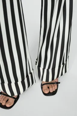 Pantalón recto rayas de Mango en Pantalones para argentina