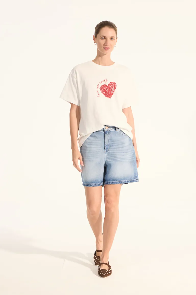 Remera blanca de manga corta con estampa de corazón en relieve de Portsaid en Remeras para argentina