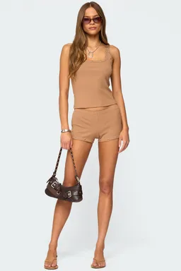 Hasel grommet ribbed tank top de Edikted en Tops para argentina