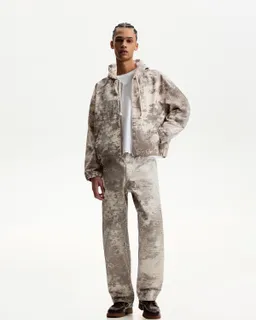 Jeans baggy estampado de Bershka en Pantalones para argentina