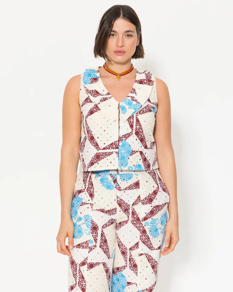 Top de broderie multicolor con escote en V y volados de Jazmin Chebar en Tops para argentina