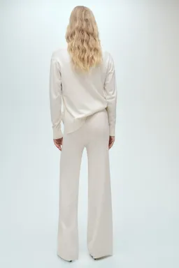 Pantalón wideleg punto fino de Mango en Pantalones para argentina