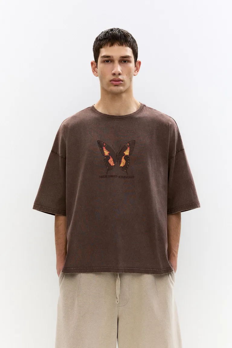 Remera mariposa lavada de Pull&Bear en Remeras y Polos para argentina