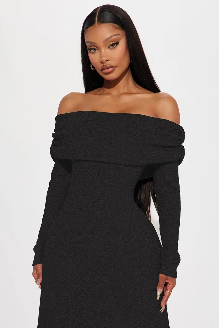 Vestido midi hombros descubiertos de Fashion Nova en Vestidos para argentina