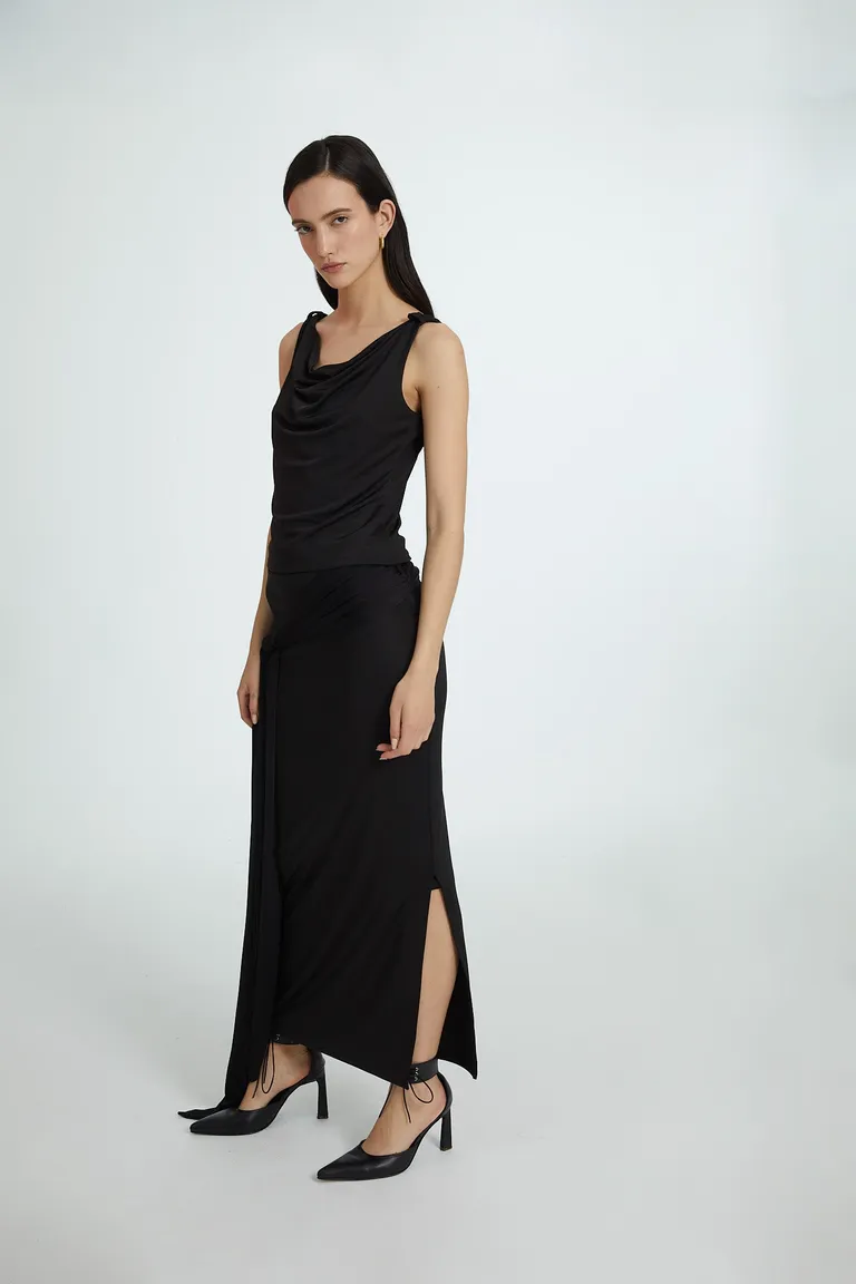 Top sin mangas negro de punto para mujer de Naíma en Tops para argentina