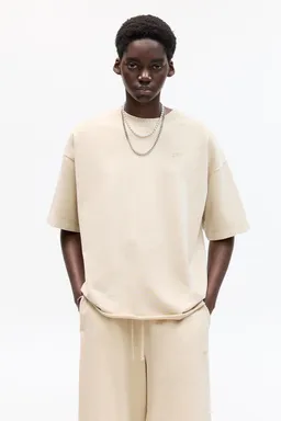 Buzo manga corta stwd de Pull&Bear en Buzos y Sweaters para argentina