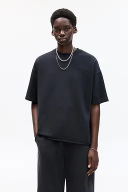 Buzo manga corta stwd de Pull&Bear en Buzos y Sweaters para argentina