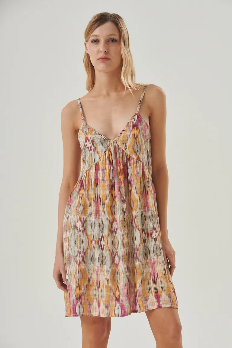 Vestido ikat con diseño de patrones geométricos de colores cálidos y silueta vaporosa de Sweet en Vestidos para argentina