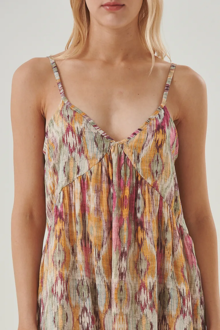 Vestido ikat con diseño de patrones geométricos de colores cálidos y silueta vaporosa de Sweet en Vestidos para argentina