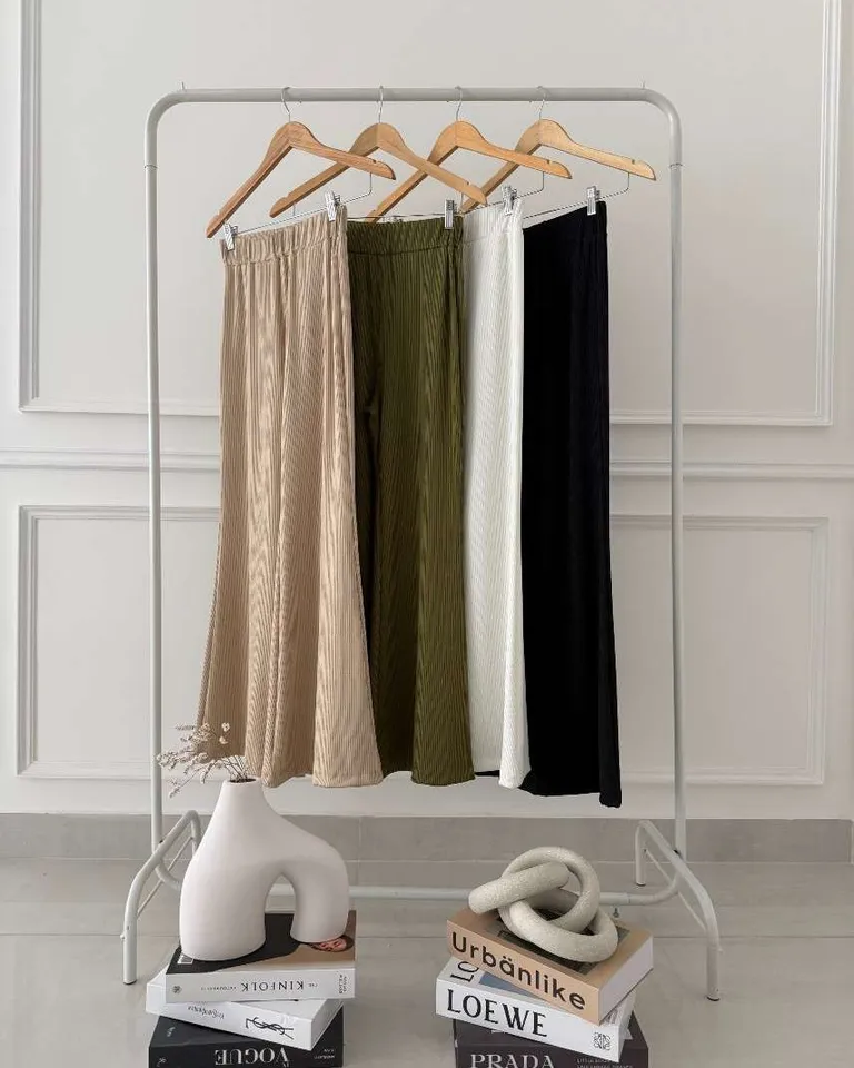 Pantalones Palazzo de microfibra en color verde para mujer de Hesed en Pantalones para argentina