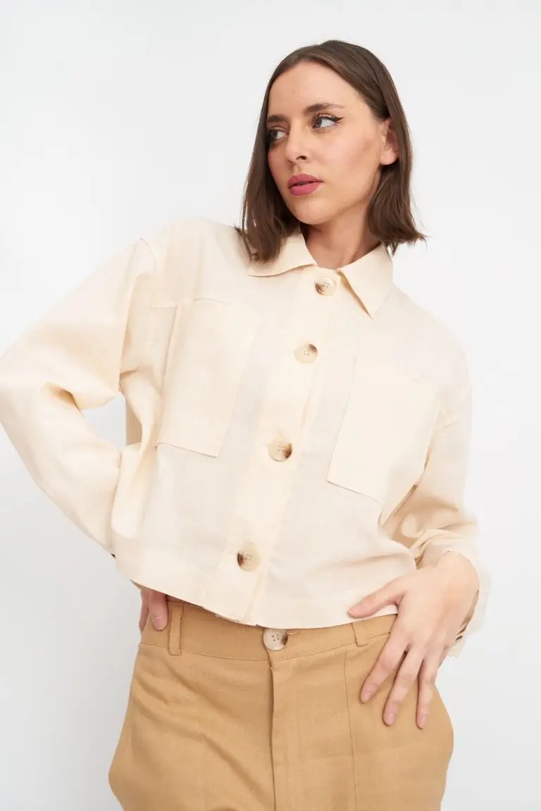 Chaqueta Crop de Lino de Hesed en Chaquetas para argentina