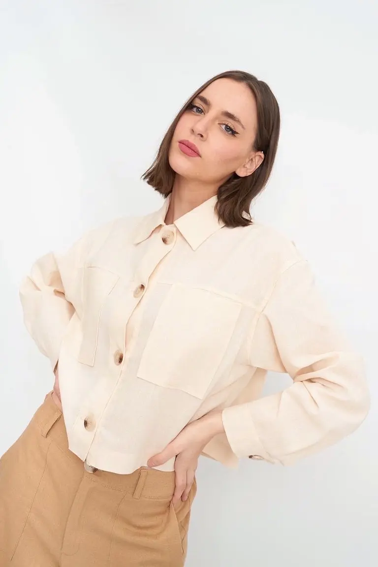 Chaqueta Crop de Lino de Hesed en Chaquetas para argentina
