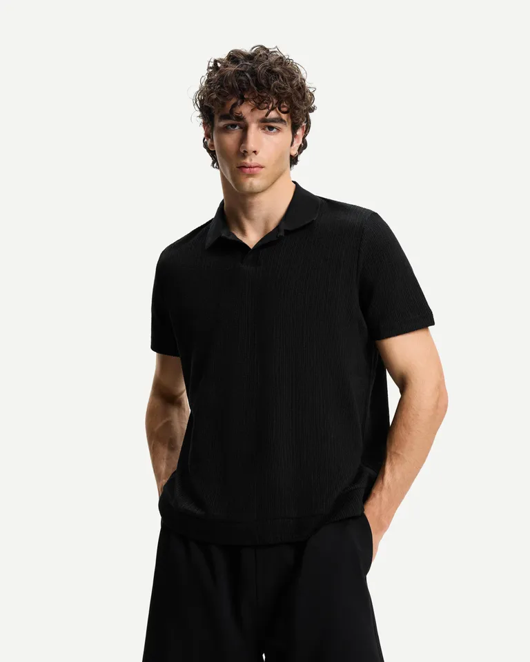 Polo con textura de Bershka en Remeras y Polos para argentina
