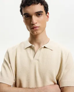 Polo con textura de Bershka en Remeras y Polos para argentina