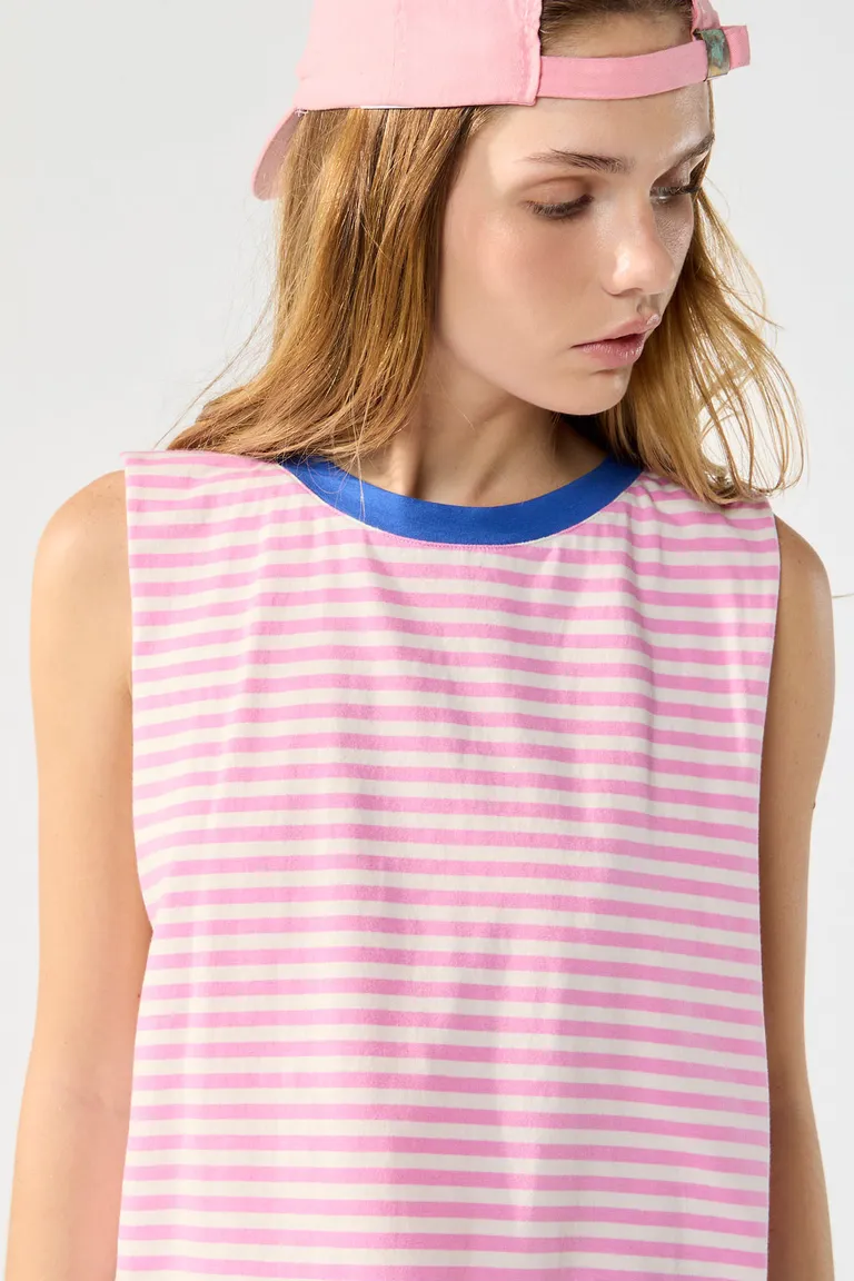 Remera de jersey sin mangas con rayas horizontales en tonos rosa y azul de Cuesta Blanca en Remeras para argentina