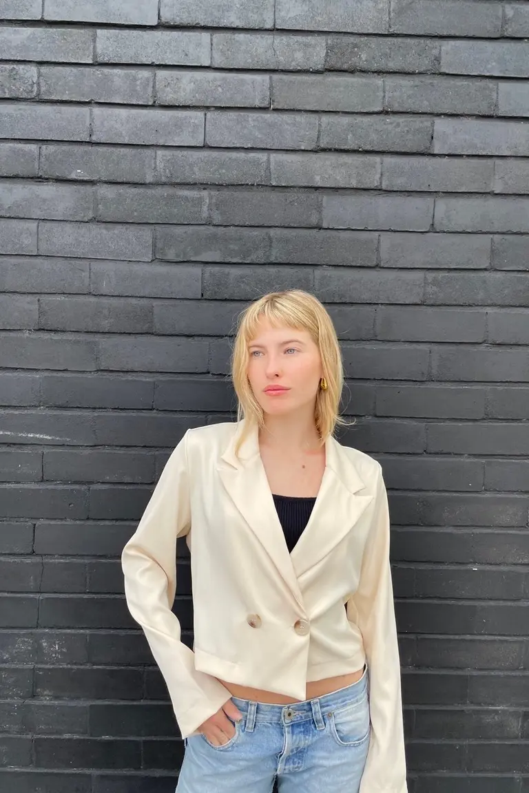 Chaqueta Corta Crep de Hesed en Chaquetas para argentina