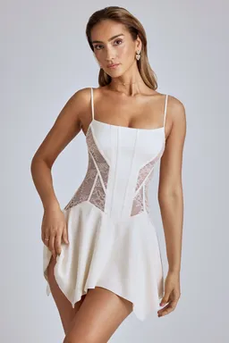 Mini vestido encaje pañuelo marfil de Oh Polly en Vestidos para argentina