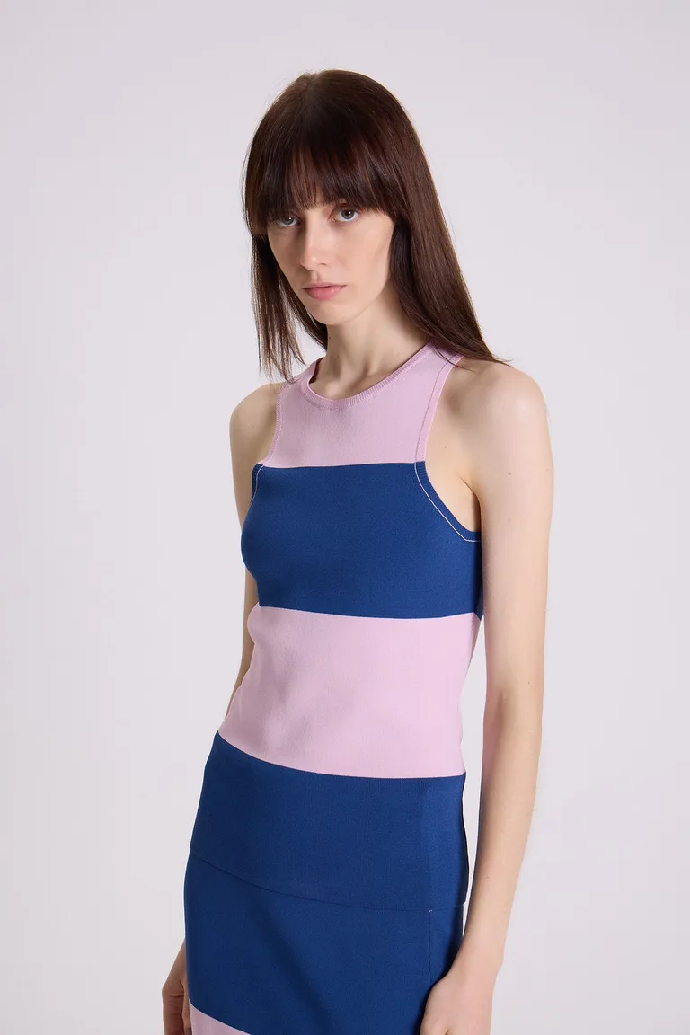 Top de dos colores con corte ajustado y escote redondo de Maria Cher en Tops para argentina