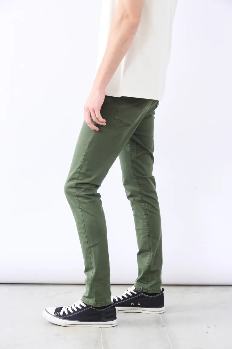 Pantalón de gabardina verde con diseño estilo ramones de Bensimon en Pantalones para argentina