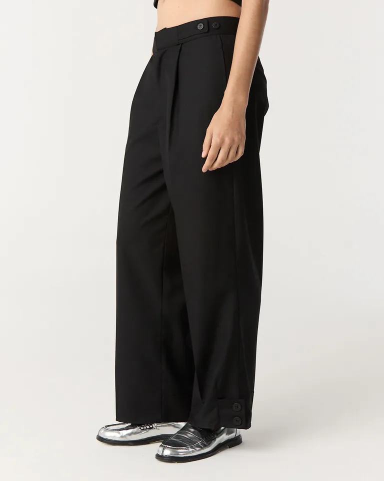 Pantalon sastre de corte recto con pinzas en cintura y botamanga ajustable de Furzai en Pantalones para argentina