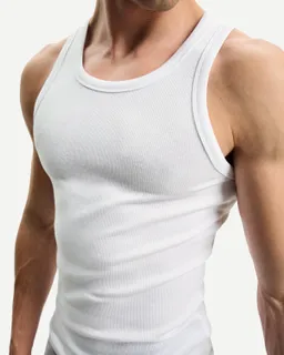 Remera musculosa rib de Bershka en Remeras y Polos para argentina