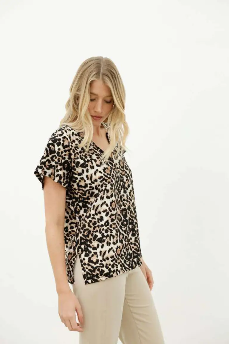 Blusa Escote V Estampada de Hesed en Blusas para argentina