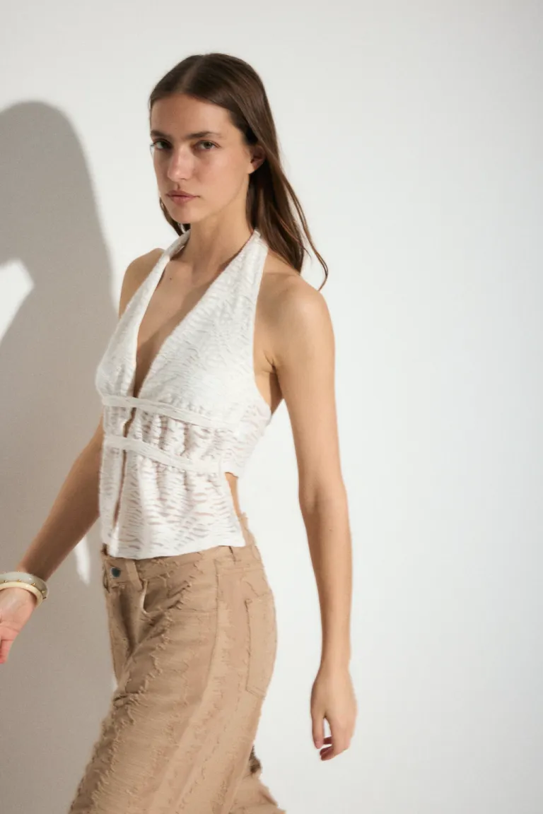 Top de tul labrado con escote en V para mujer de Audaz en Tops para argentina