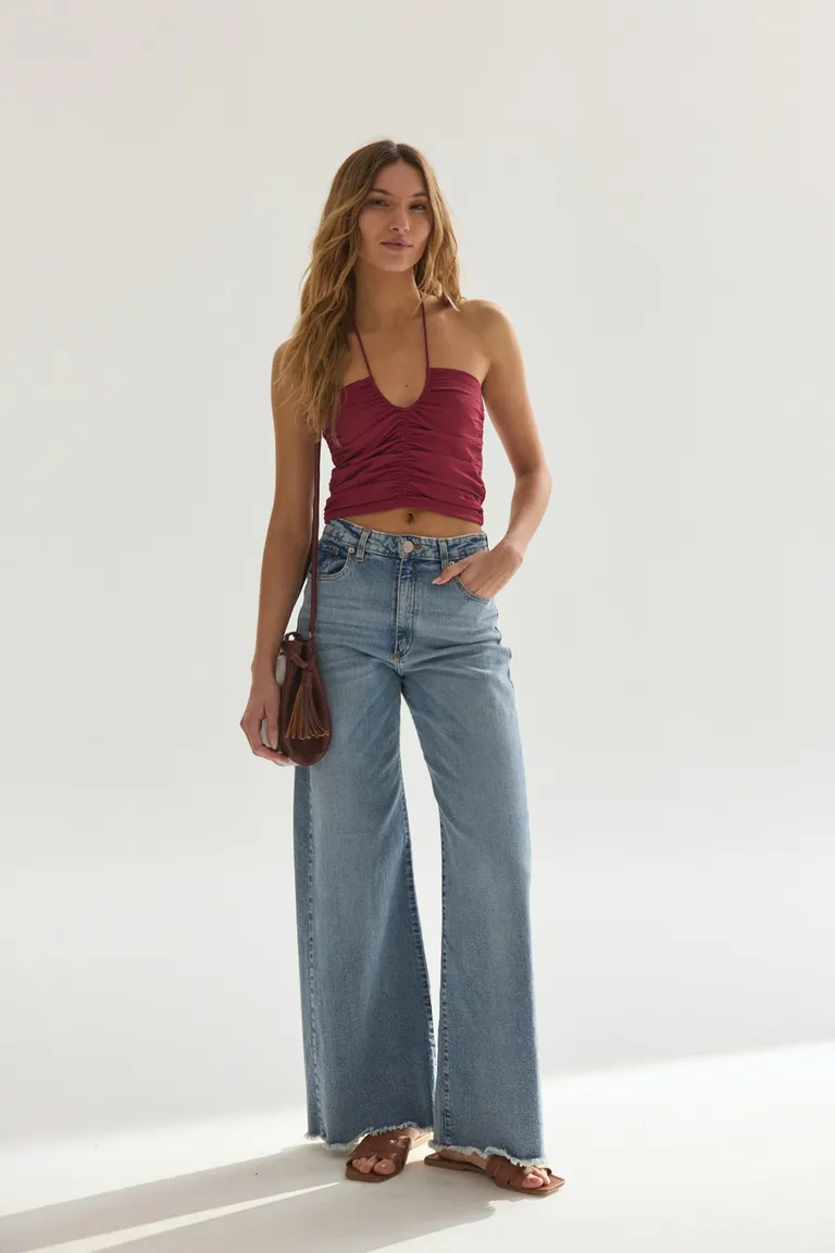 Top de diseño moderno y elegante para mujer de Akiabara en Tops para argentina