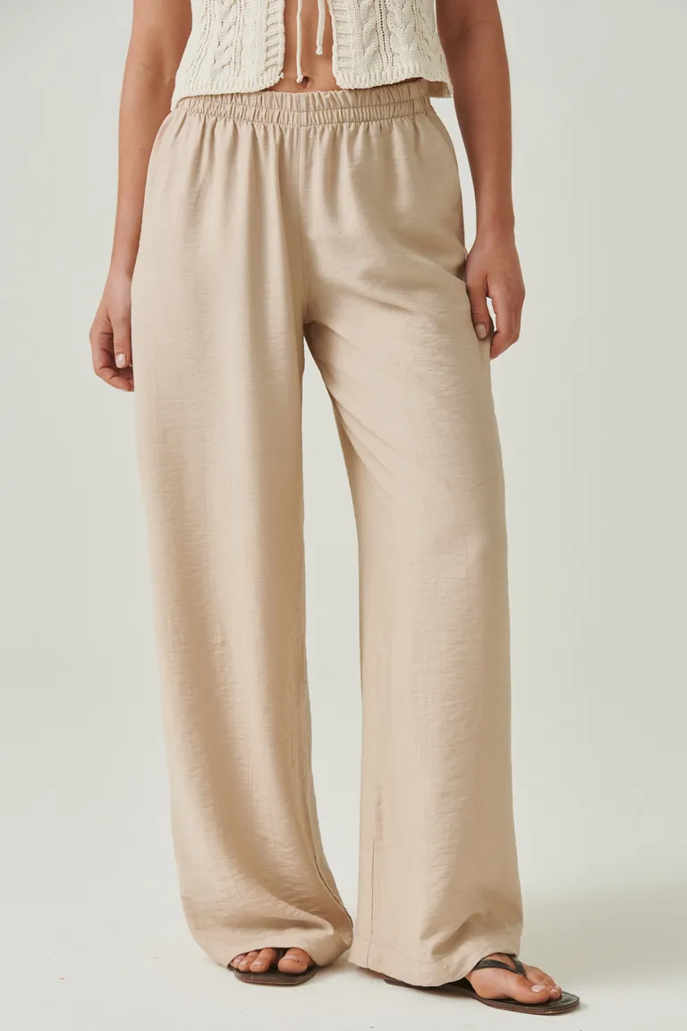 Pantalón Brittany - Prenda versátil y elegante para la mujer moderna de Sweet en Pantalones para argentina