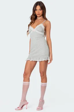Mini vestido puntilla volados de Edikted en Vestidos para argentina