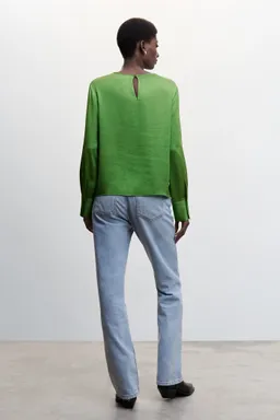 Blusa satinada con abertura de Mango en Blusas para argentina