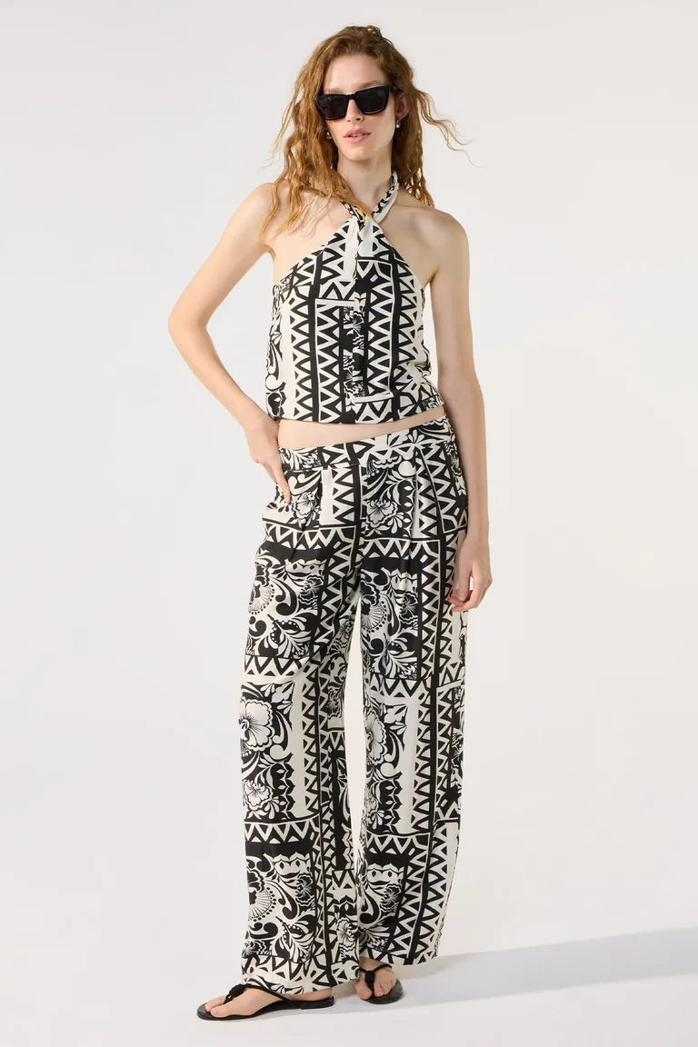 Pantalón palazzo de diseño geométrico estampado para mujer de Cuesta Blanca en Pantalones para argentina