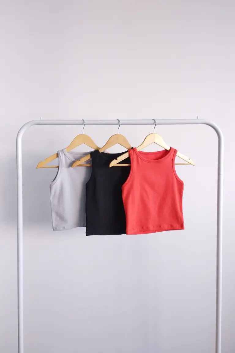 Musculosa básica de Lemmon en Tops para argentina