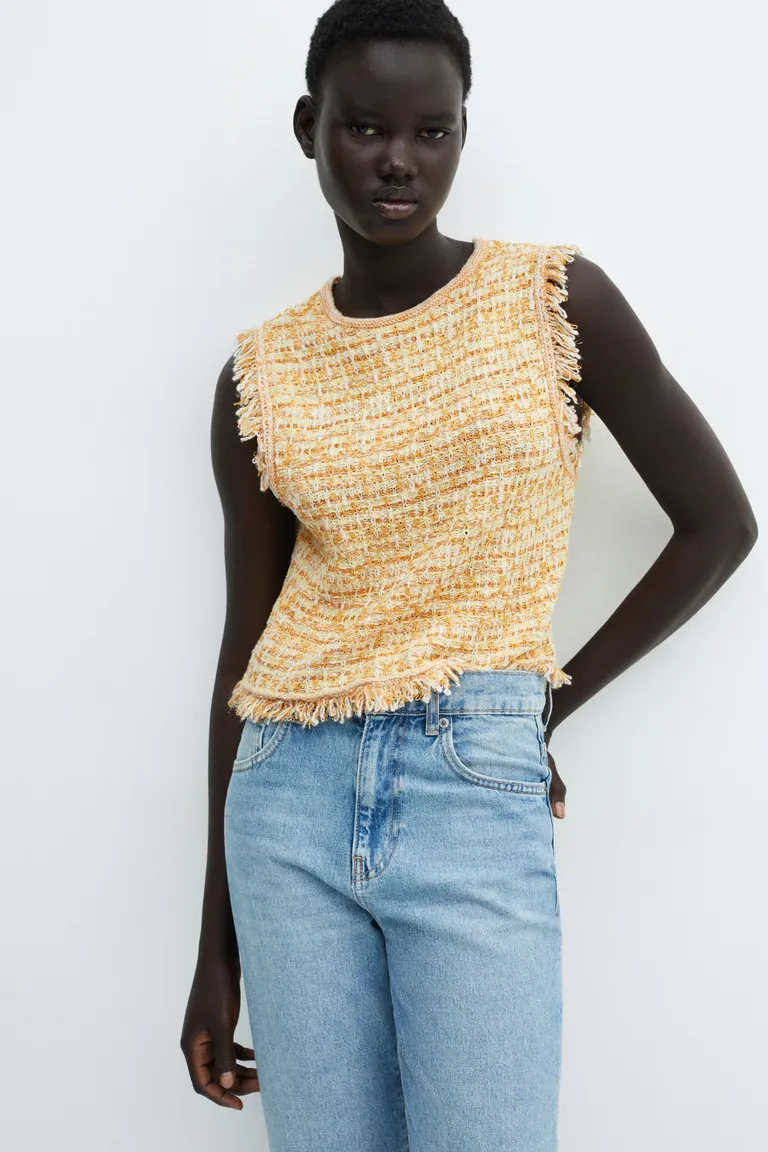 Top tweed deshilachado de Mango en Tops para argentina