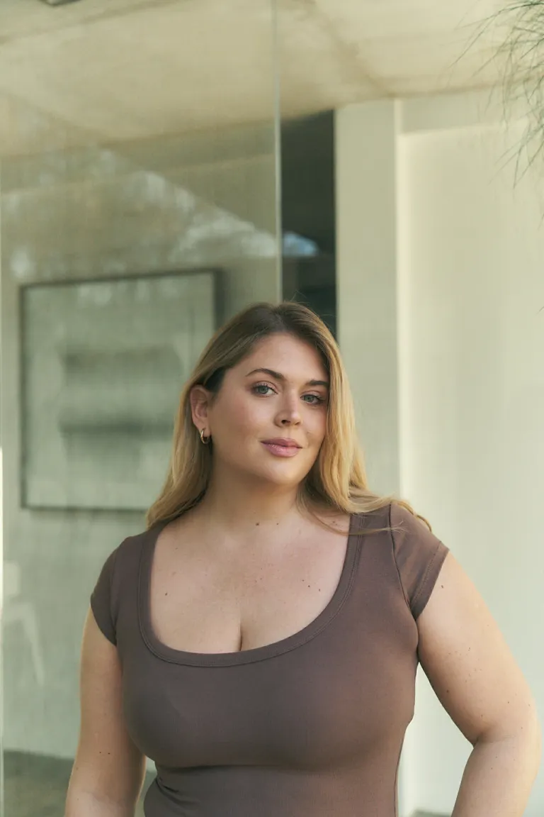 Remera básica manga corta cuello redondo ajuste entallado de Lemmon en Remeras para argentina