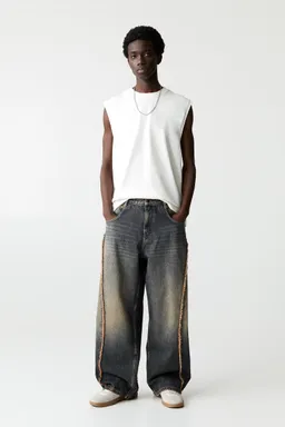 Jeans baggy flecos de Pull&Bear en Pantalones para argentina