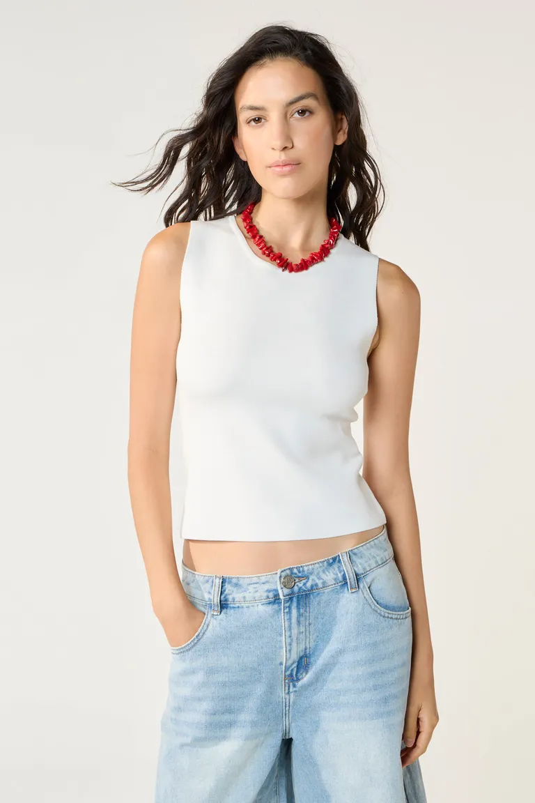 Top blanco sin mangas con cuello redondo para mujer de Cuesta Blanca en Tops para argentina