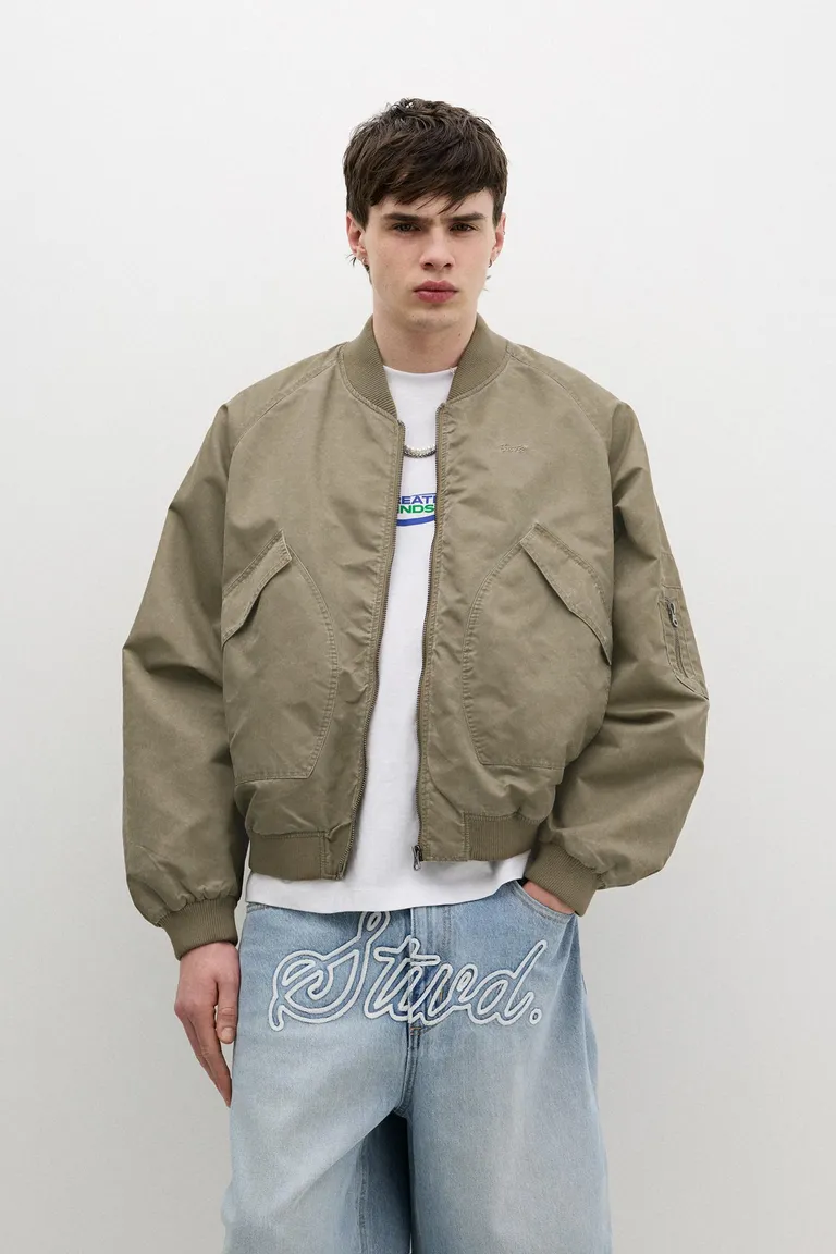 Campera bomber con bolsillos de Pull&Bear en Abrigos y Camperas para argentina