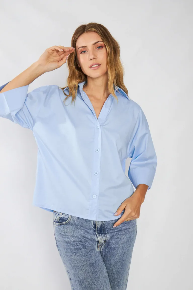 Camisa de poplin de manga corta para mujer, un diseño clásico y elegante de Belle en Camisas para argentina