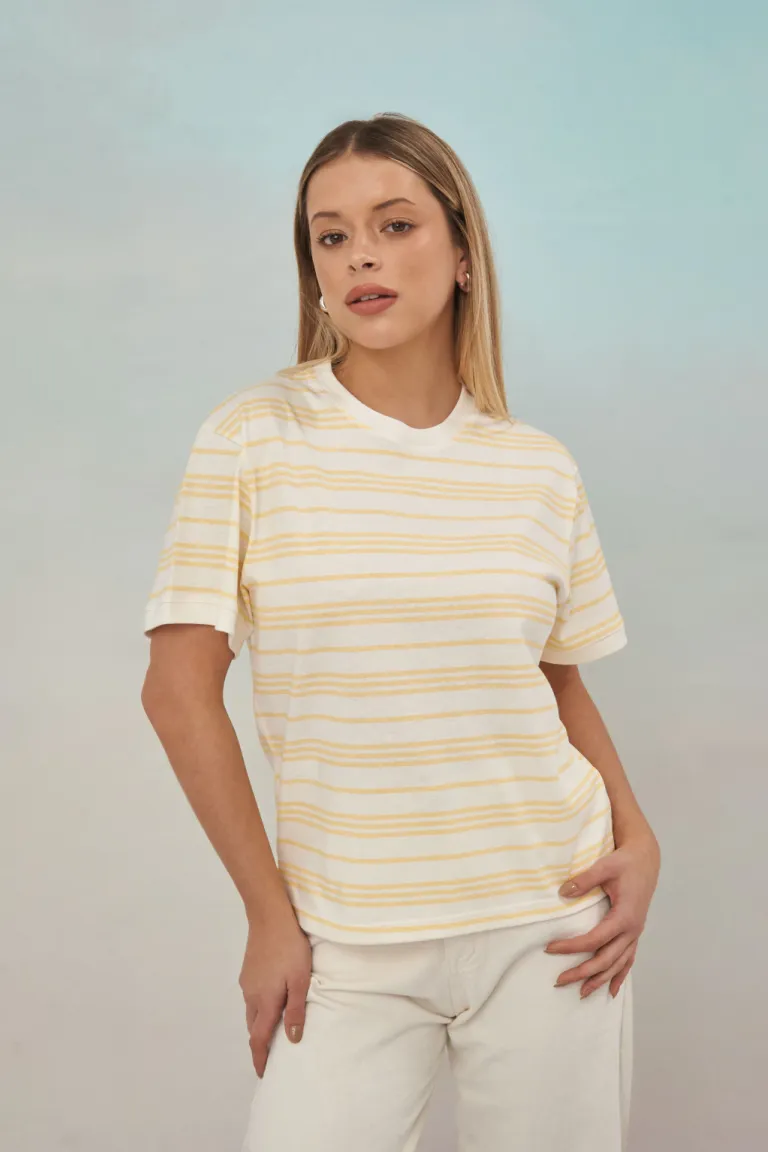 Remera de estilo relajado con diseño de rayas horizontales de Apricot en Remeras para argentina